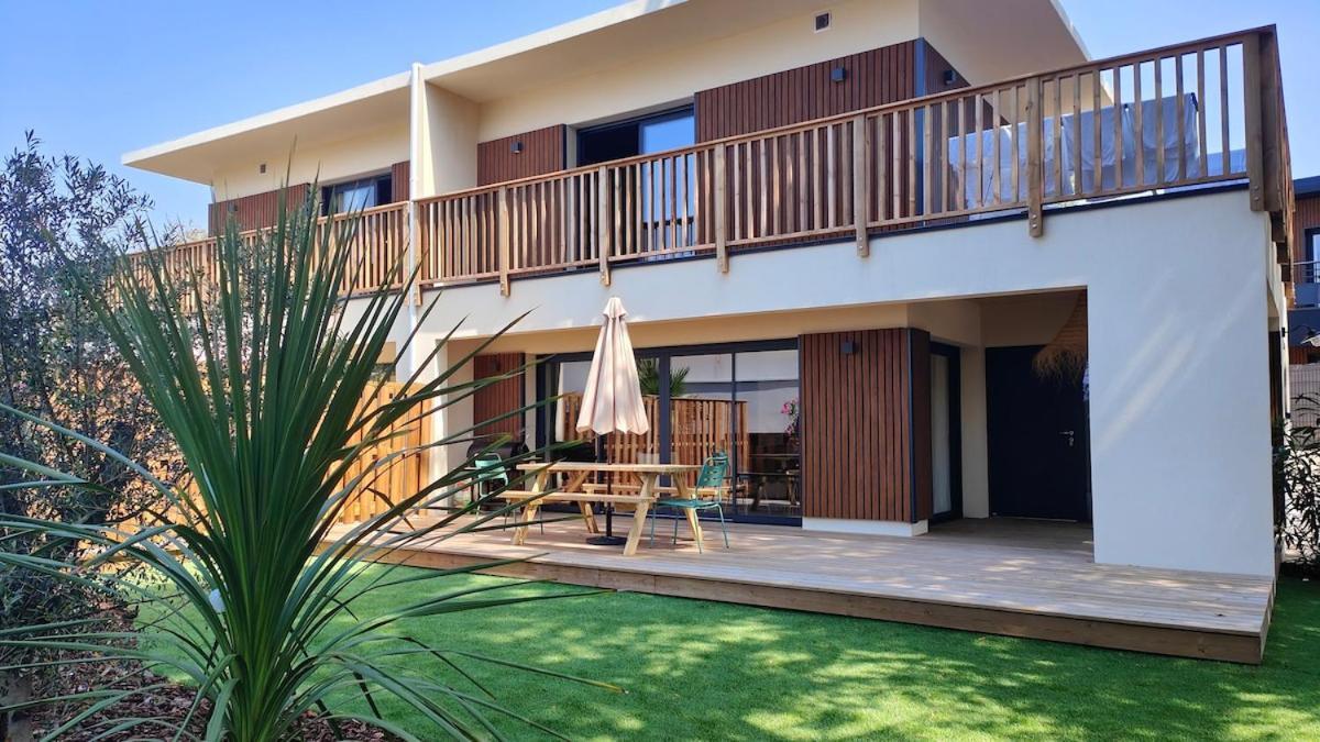 Villa Camelia Jacuzzi Vue
